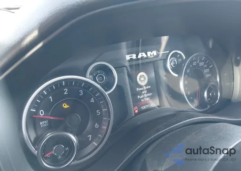 2019 Ram 1500 Big Horn/Lone Star 4X2 5'7 Box из США, поврежденный, VIN 1C6RREFG0KN813656